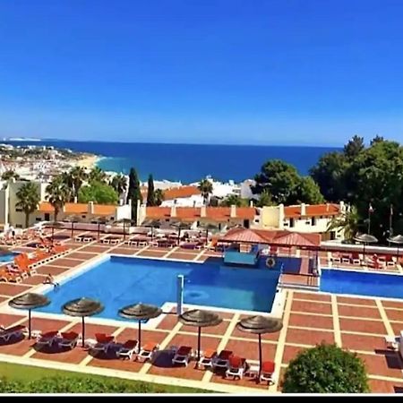 Simpatico Apartamento Com Piscina Em Albufeira Apartamento Exterior foto