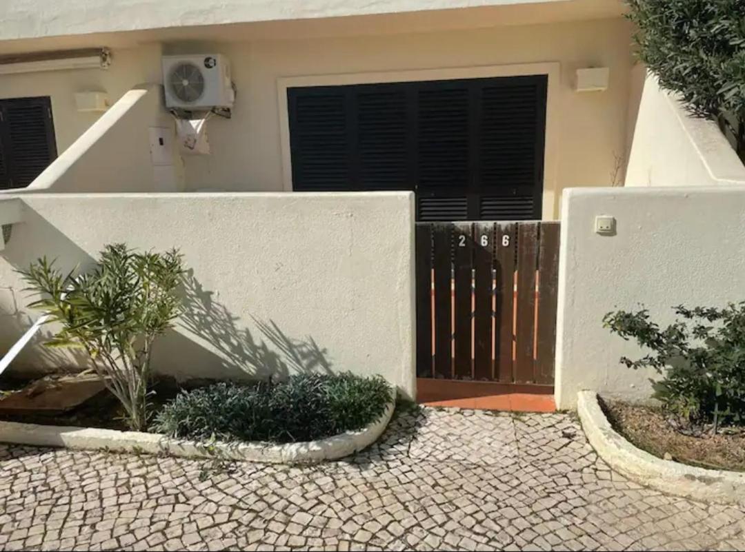 Simpatico Apartamento Com Piscina Em Albufeira Apartamento Exterior foto